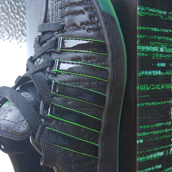 The “Matrix Code” K-SWISS Classic 2000 - Picture 7 of 11
